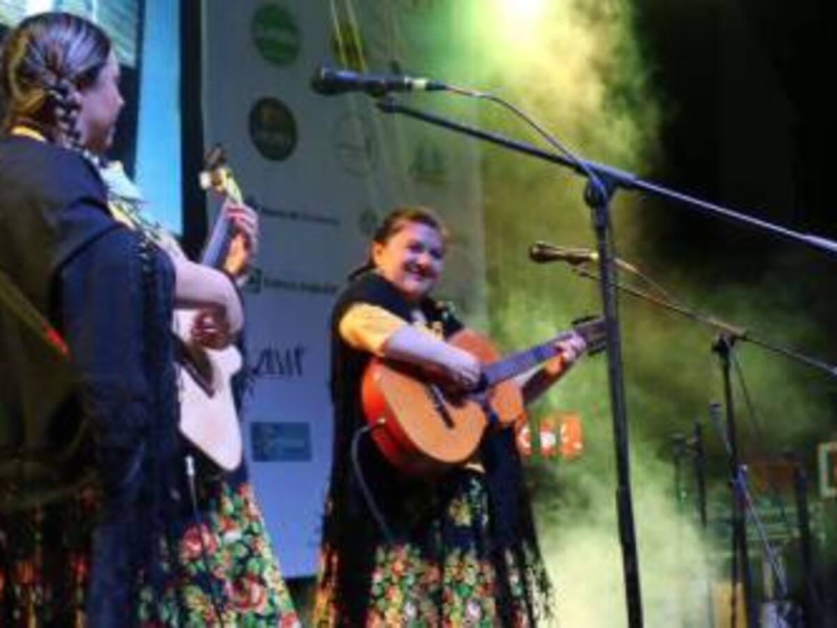 Celebrando al ritmo de duetos