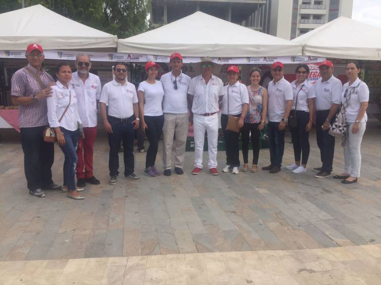 Apertura mercado campesino en plaza de la Paz, Barranquilla.