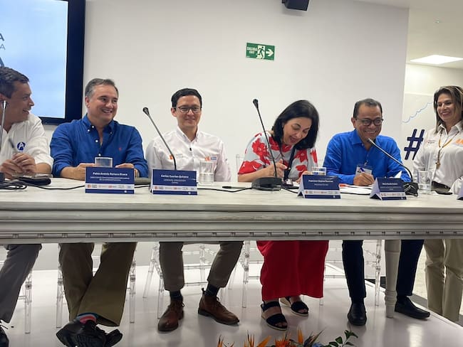 Firman acta de inicio con nuevo concesionario del Aeropuerto Internacional Rafael Núñez