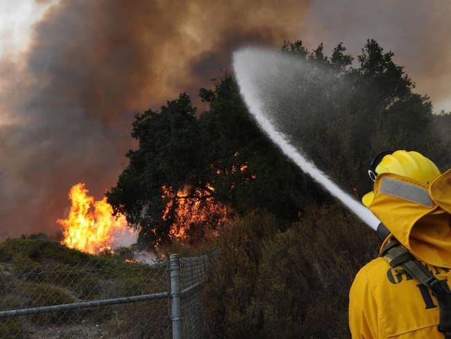 California enfrenta 5 incendios activos, uno de ellos se acerca al parque Yosemite. Foto: Getty