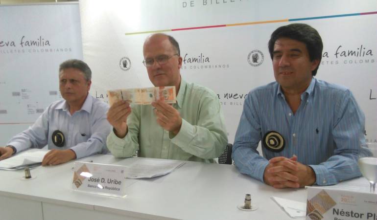 José Darío Uribe en el lanzamiento del billete de $20.000