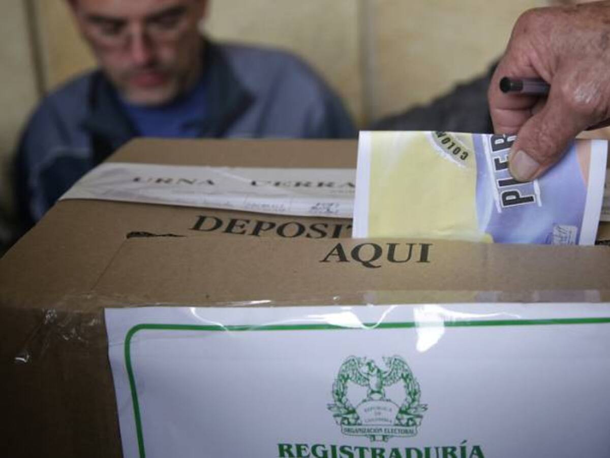 Gobierno alista ley para seguir ejecutando presupuesto en época electoral