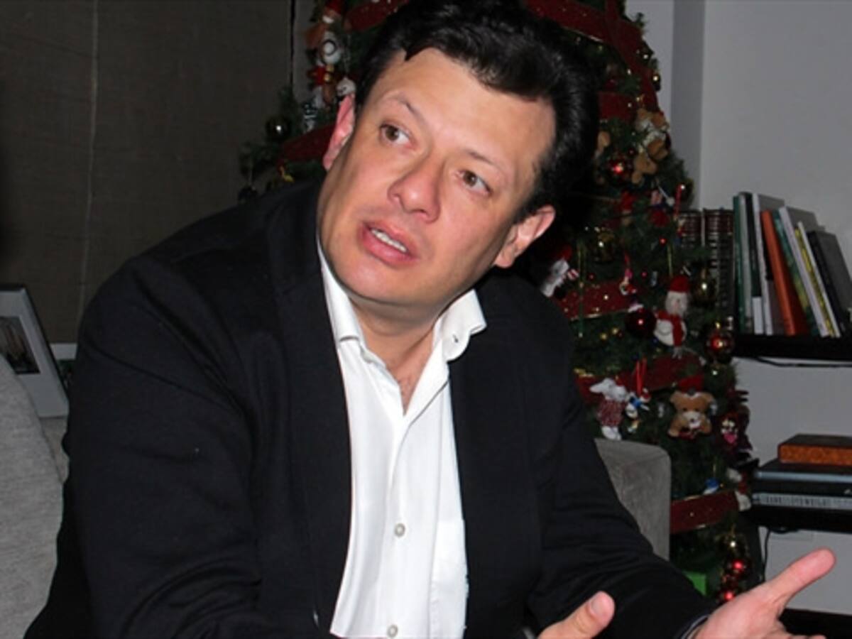 CNE investigará denuncia de publicidad extemporánea de Hollman Morris