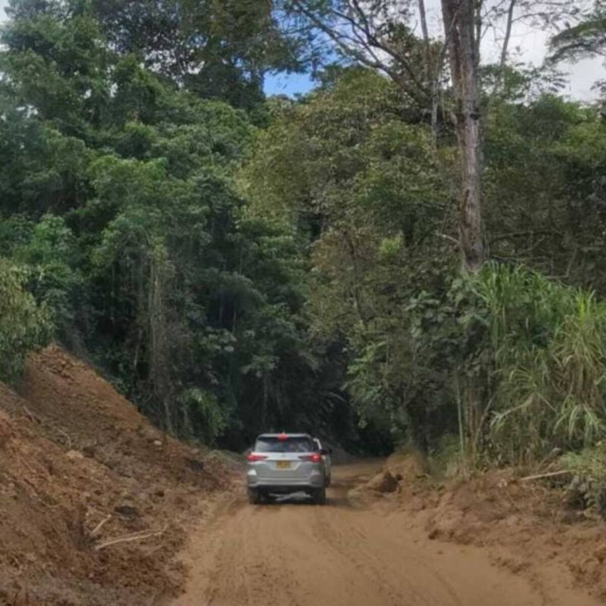 Habilitan a un solo carril la vía entre Pereira y Marsella