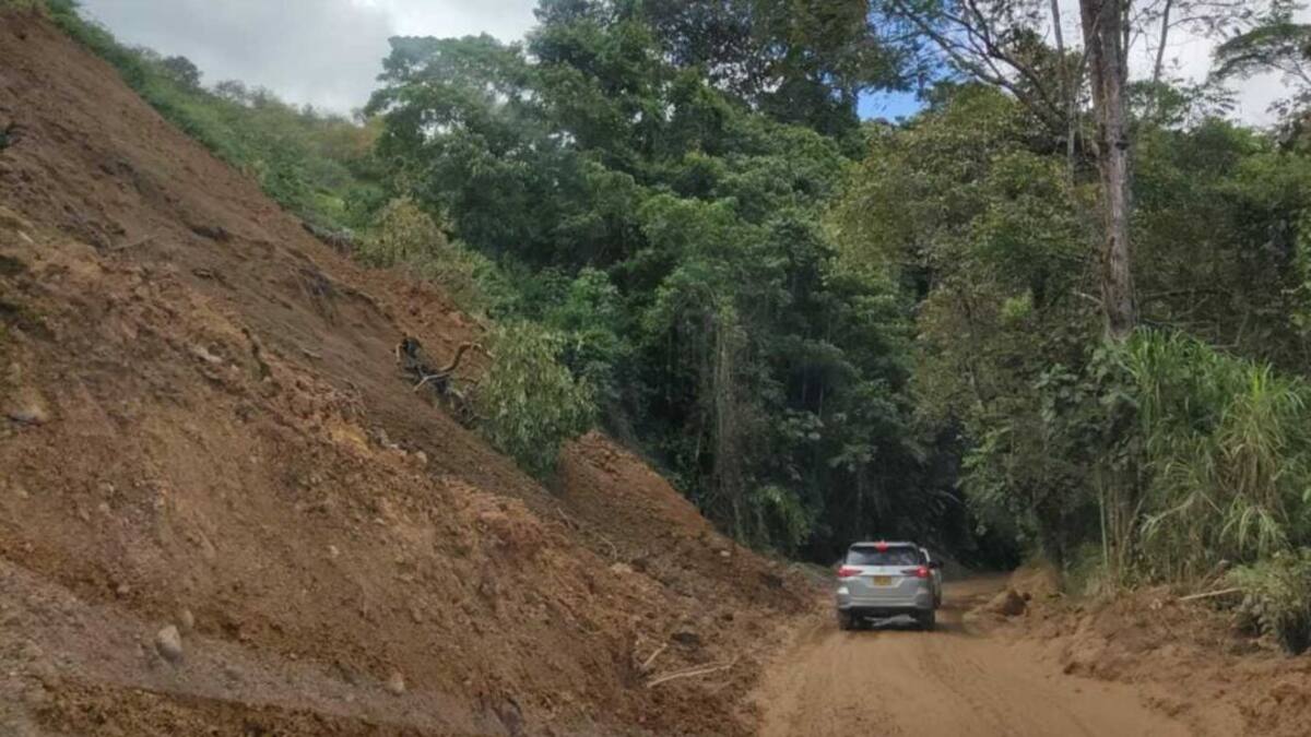 Habilitan a un solo carril la vía entre Pereira y Marsella