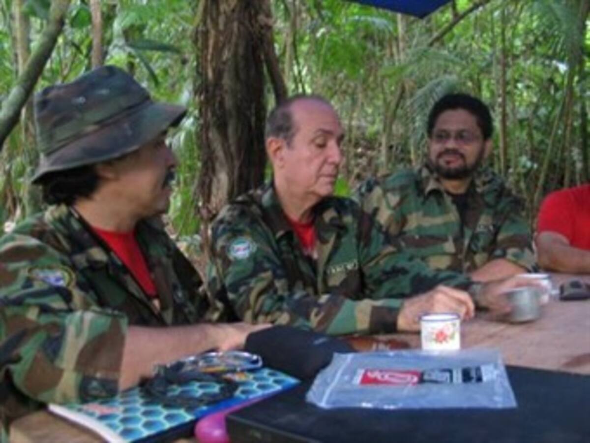 Farc invitan a consultas en La Habana al presidente del Movimiento Continental Bolivariano