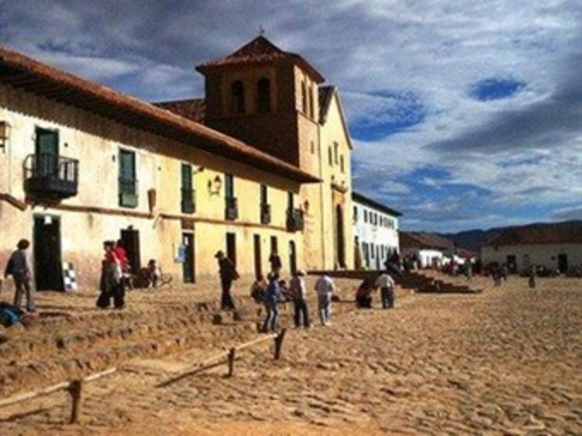 Turistas nacionales y extranjeros están atrapados en Villa de Leyva por el paro agrario
