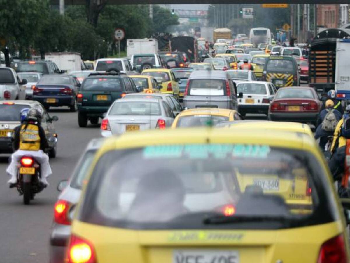 ¿Por qué colapsó la movilidad este martes en Bogotá?