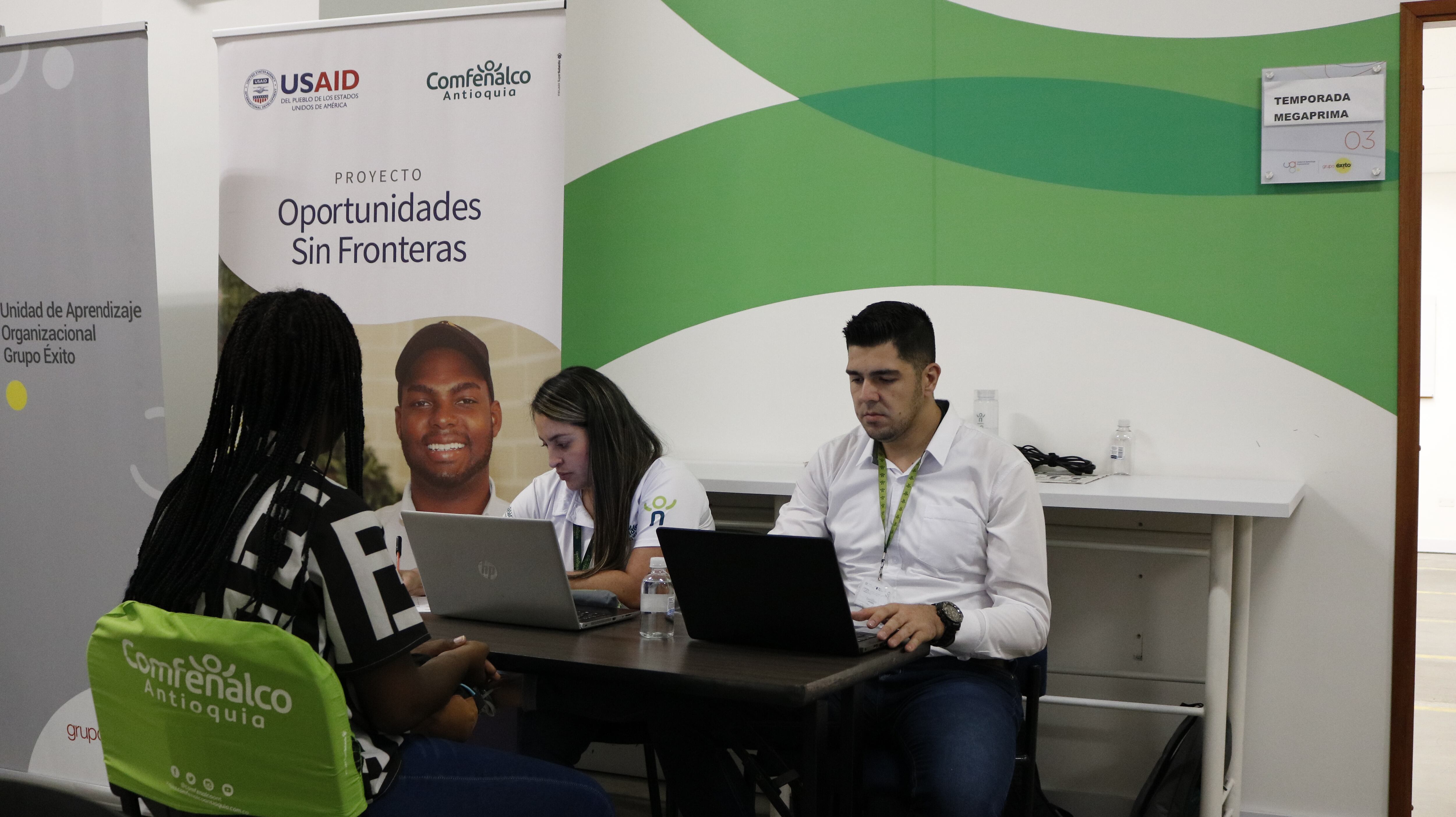 Feria de empleo del sector BPO en Medellín. Foto cortesía Comfenalco