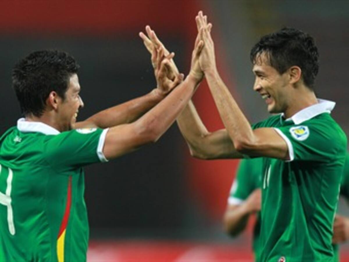 México cae ante Costa Rica pero alcanza un agónico cupo en el repechaje