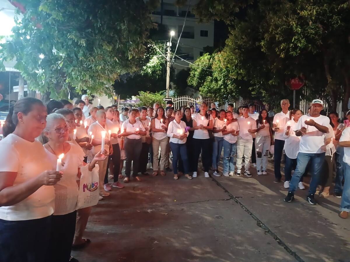 Velatón en el barrio La Castellana, exigiendo justicia por el crimen de Jorge Castillo