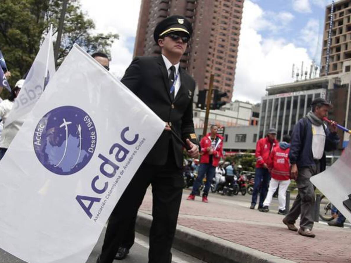 Pilotos esperan decisión de la Corte si declara legal o ilegal la huelga