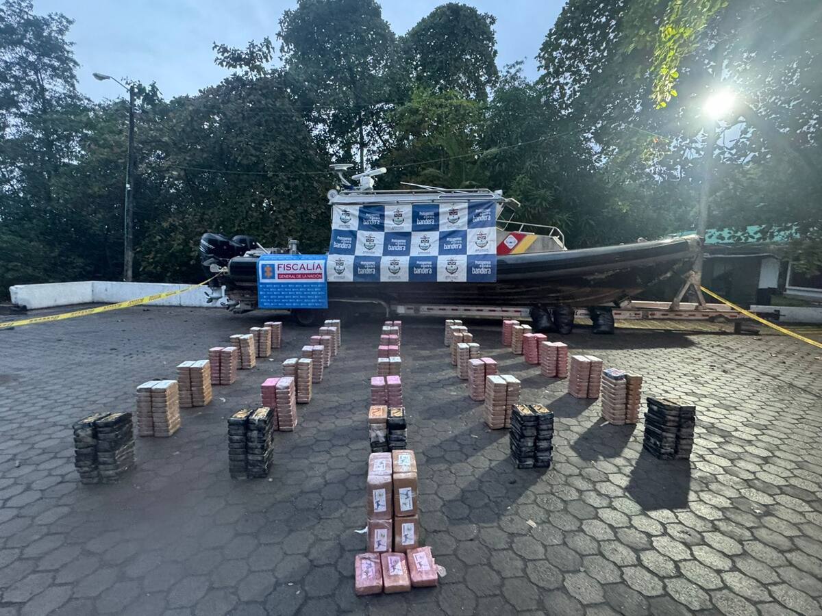 Cayó un cargamento de cocaína en aguas del Pacífico nariñense.