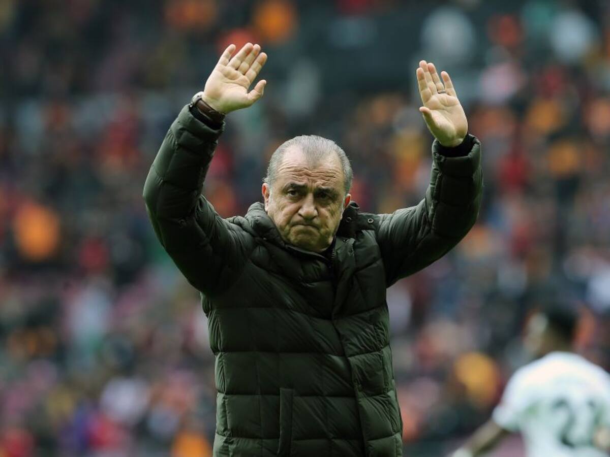 Técnico del Galatasaray salió del hospital tras dar positivo por COVID-19