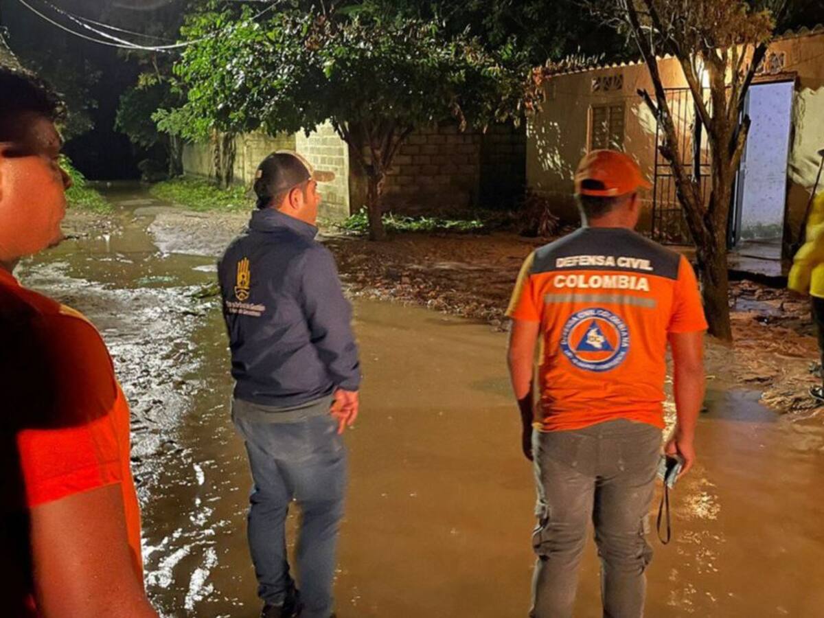 En la Sierra Nevada la creciente del río Guachaca afecta a 500 familias