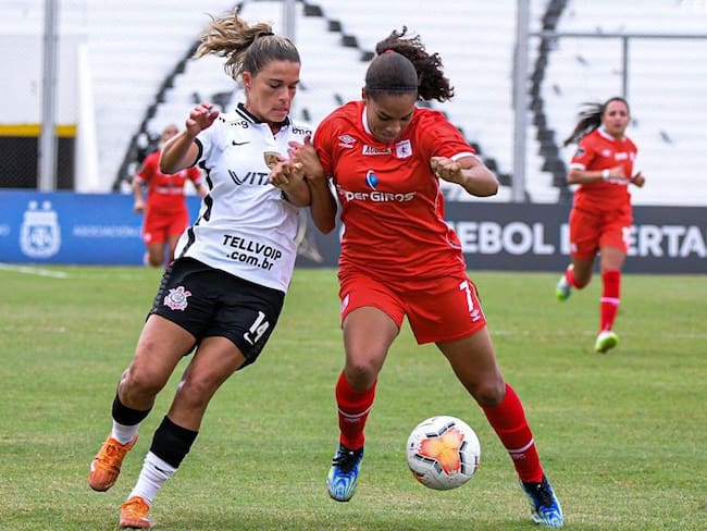 América cae en la Libertadores Femenina ante Corinthians, últimas campeonas.