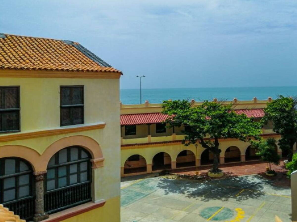 Pares académicos realizan visita virtual al Colegio Mayor de Bolívar