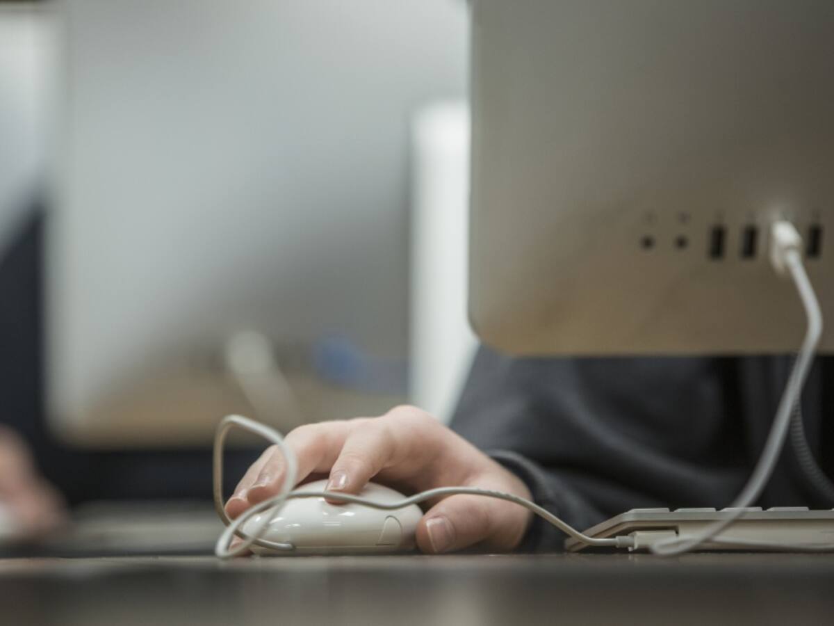 Gobierno fortalecerá las competencias digitales en los colegios públicos