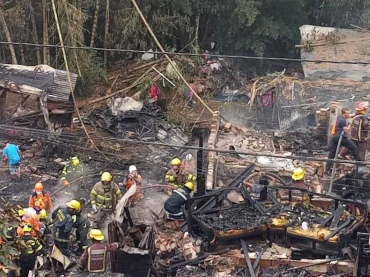 Incendio en el barrio Travesuras dejó 39 personas damnificadas