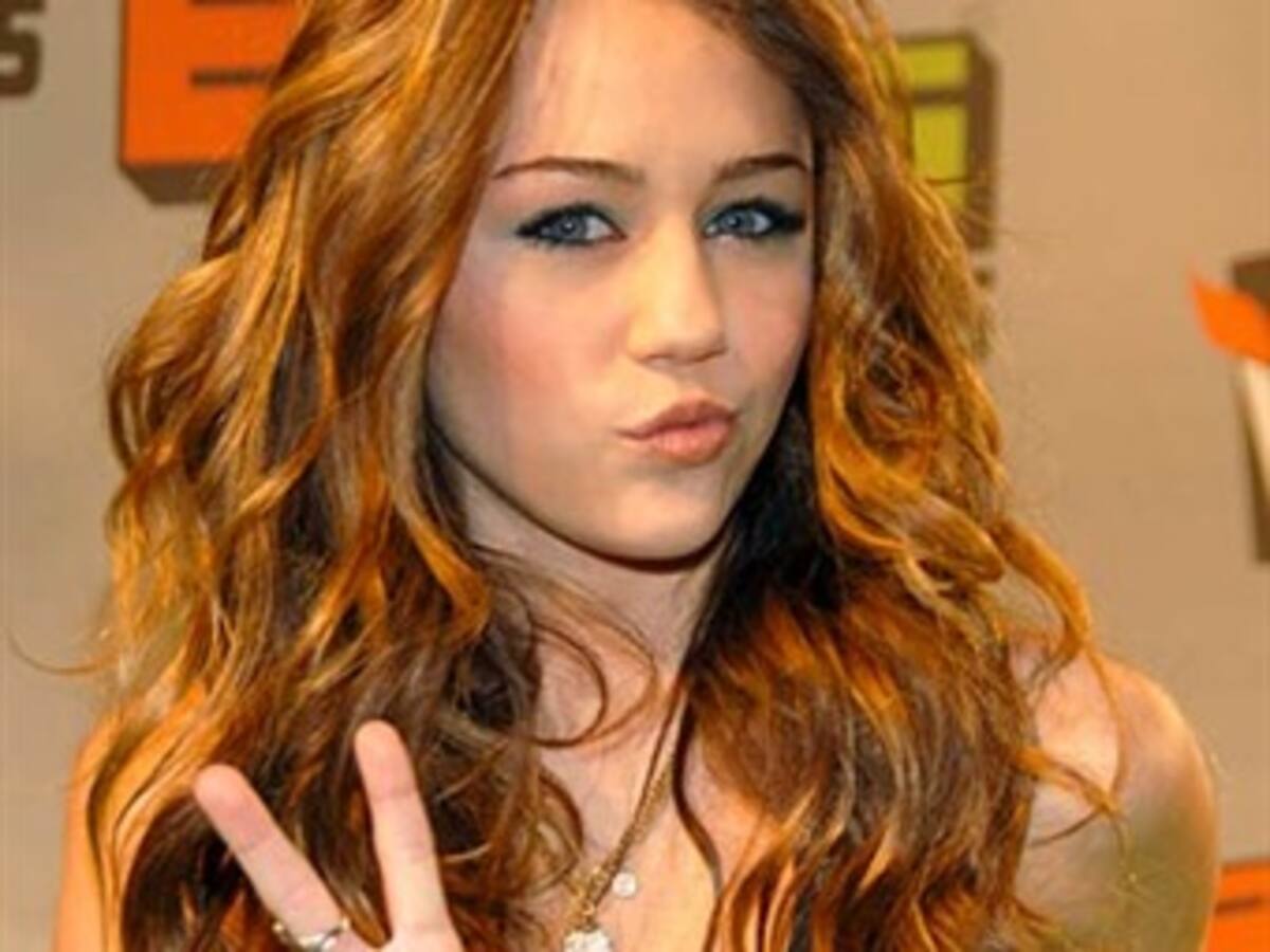 Miley Cyrus no descarta grabar temas en español y volver a la televisión