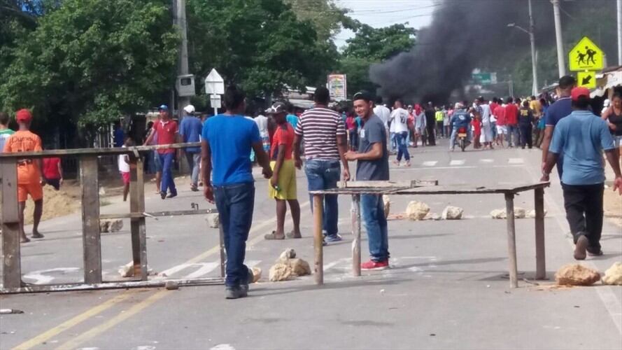 Comunidad de Bayunca, Cartagena se declara en paro cívico, por falta de alcantarillado. Foto: La W.