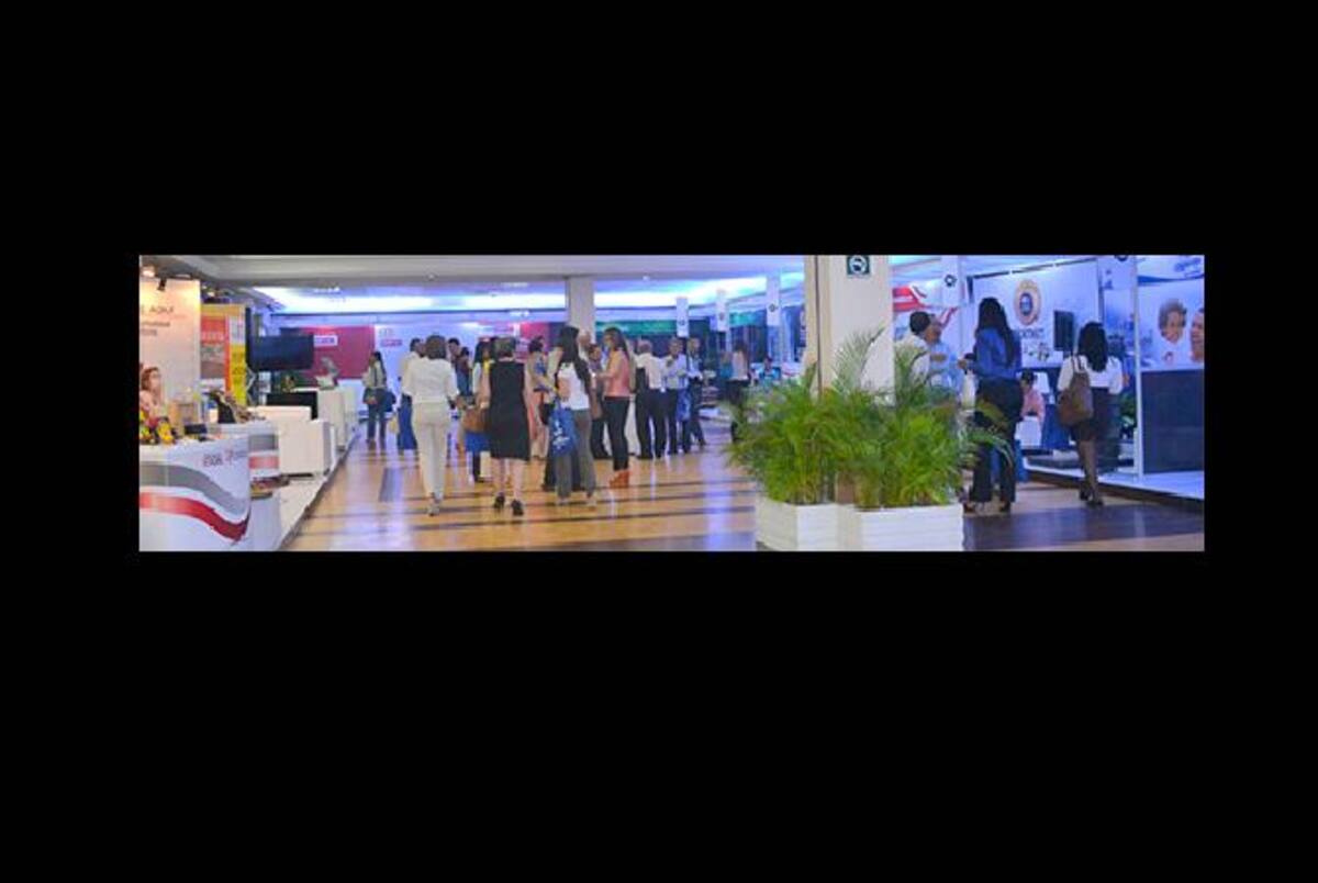 Los principales temas fueron Innovación, Tecnología e Inversión. La capacidad de la ciudad para transformarse como una forma para mantener su atractivo nacional e internacional. Asistieron 2.300 personas entre los dos días.
