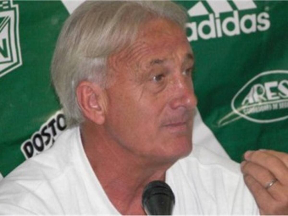 Atlético Nacional aceptó la renuncia al técnico Ramón Cabrero
