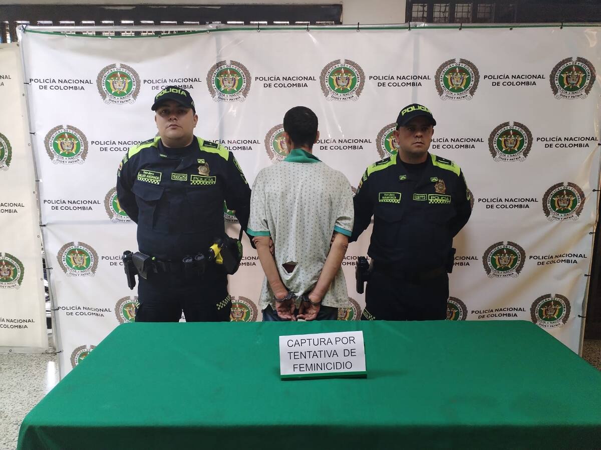 En Medellín un hombre atacó con un machete a su madre y la policía lo capturó
