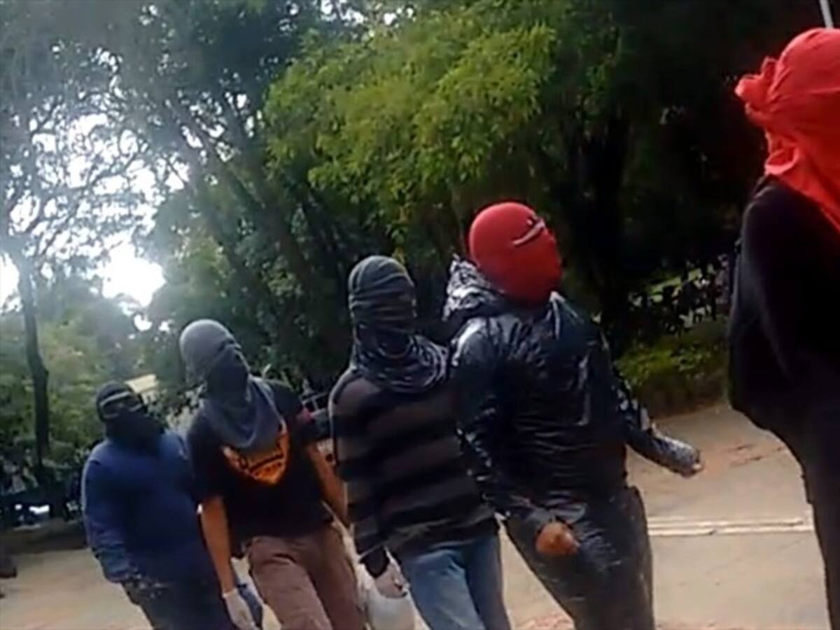 Joven fallecido en Universidad del Valle no era estudiante de la institución, dice Rector