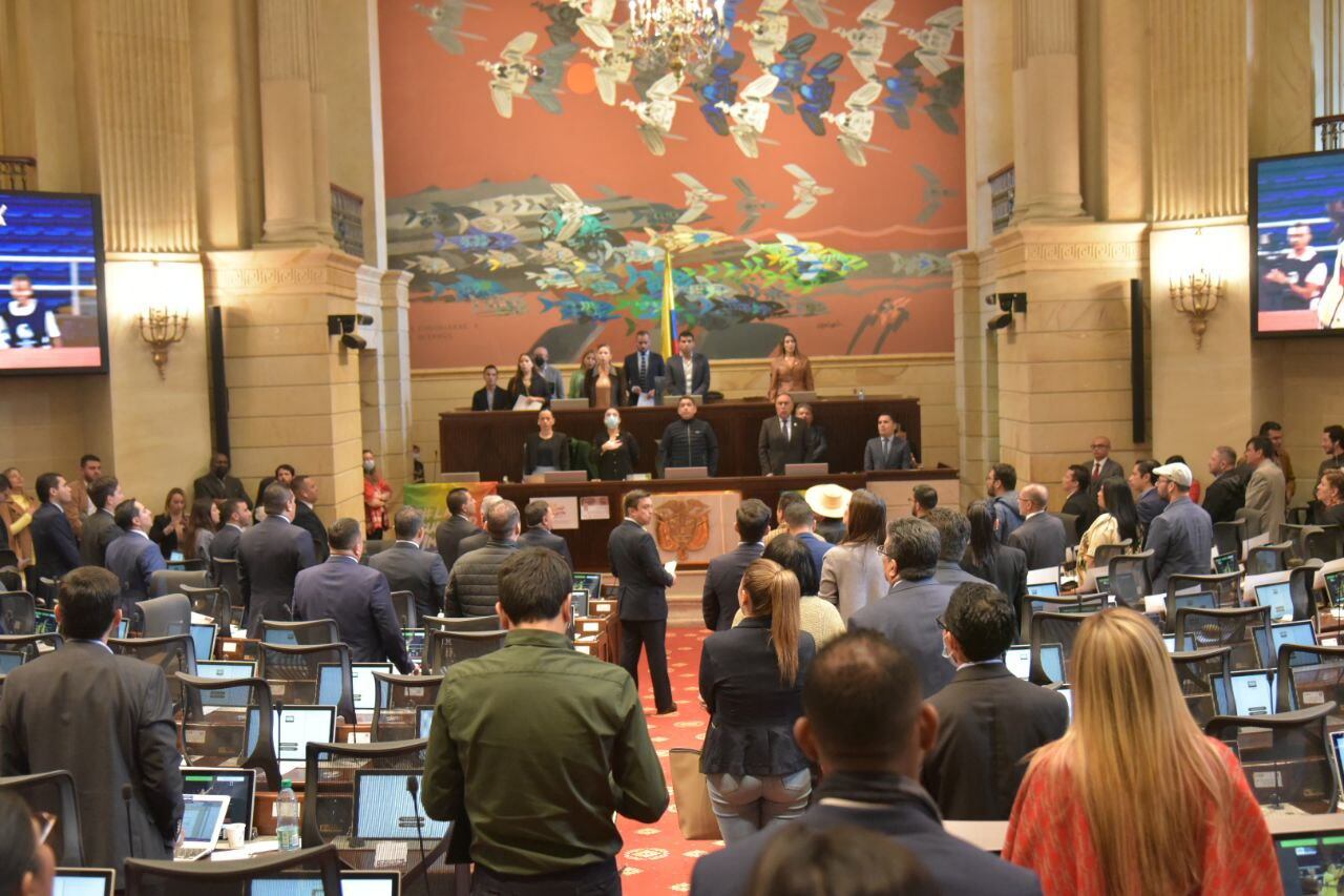 Oposición advierte por posible 'pupitreo' debido a la amplia agenda legislativa del Gobierno (Colprensa)