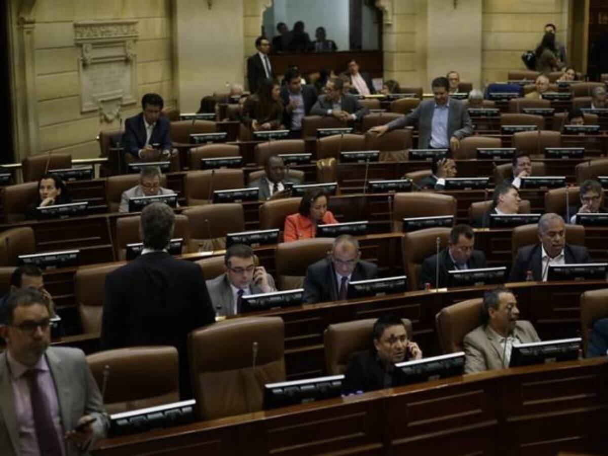 Las tres polémicas aspiraciones para las secretarías del Congreso