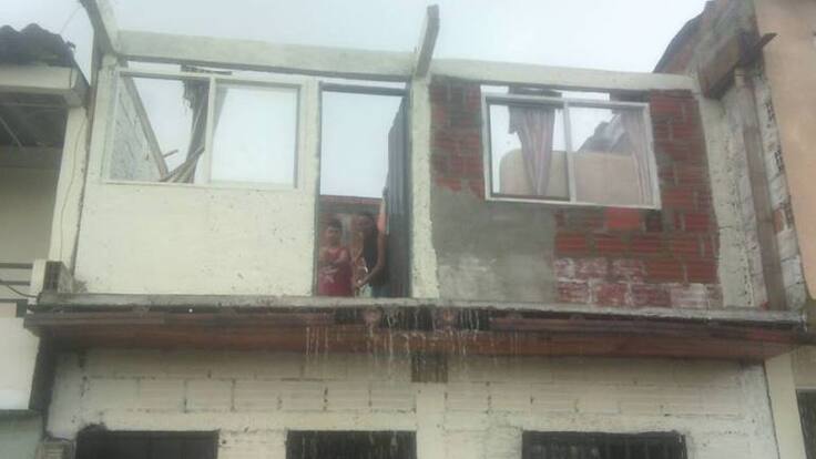 Fuerte vendaval, viviendas destechadas y un colegio afectado en Montenegro Quindío
