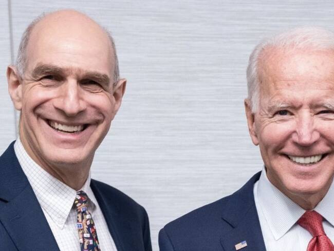 Mark Feiertein diplomático de Estados Unidos