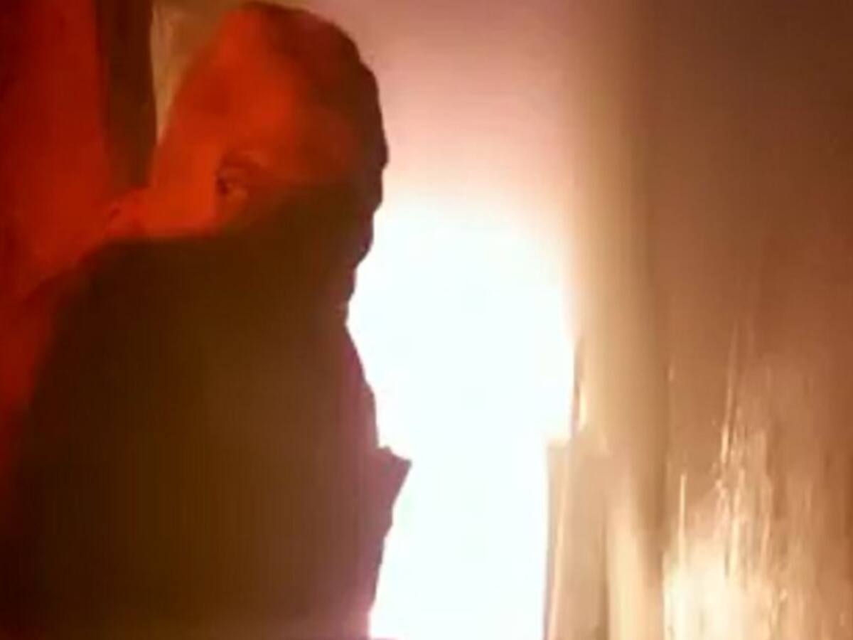 Incendio arrasó con una vivienda en el barrio Olaya Herrera de Cartagena