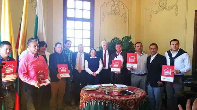 Entrega de títulos a las administraciones municipales