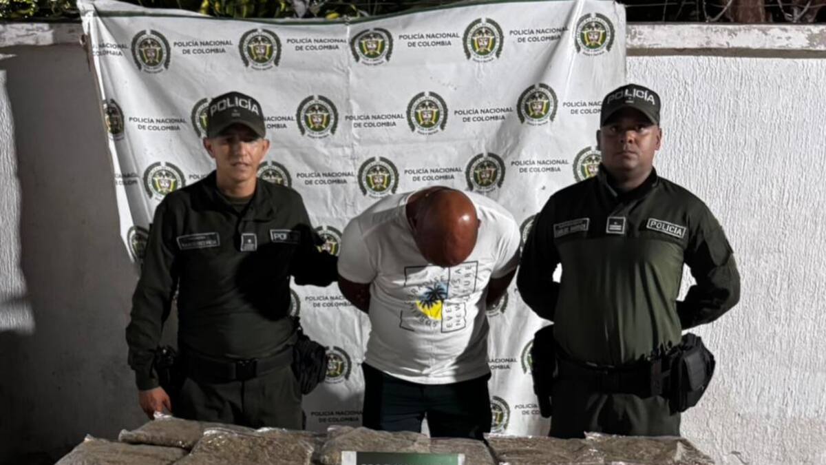 Canina detecta 5 kilos de marihuana en bus de la Vía Cordialidad