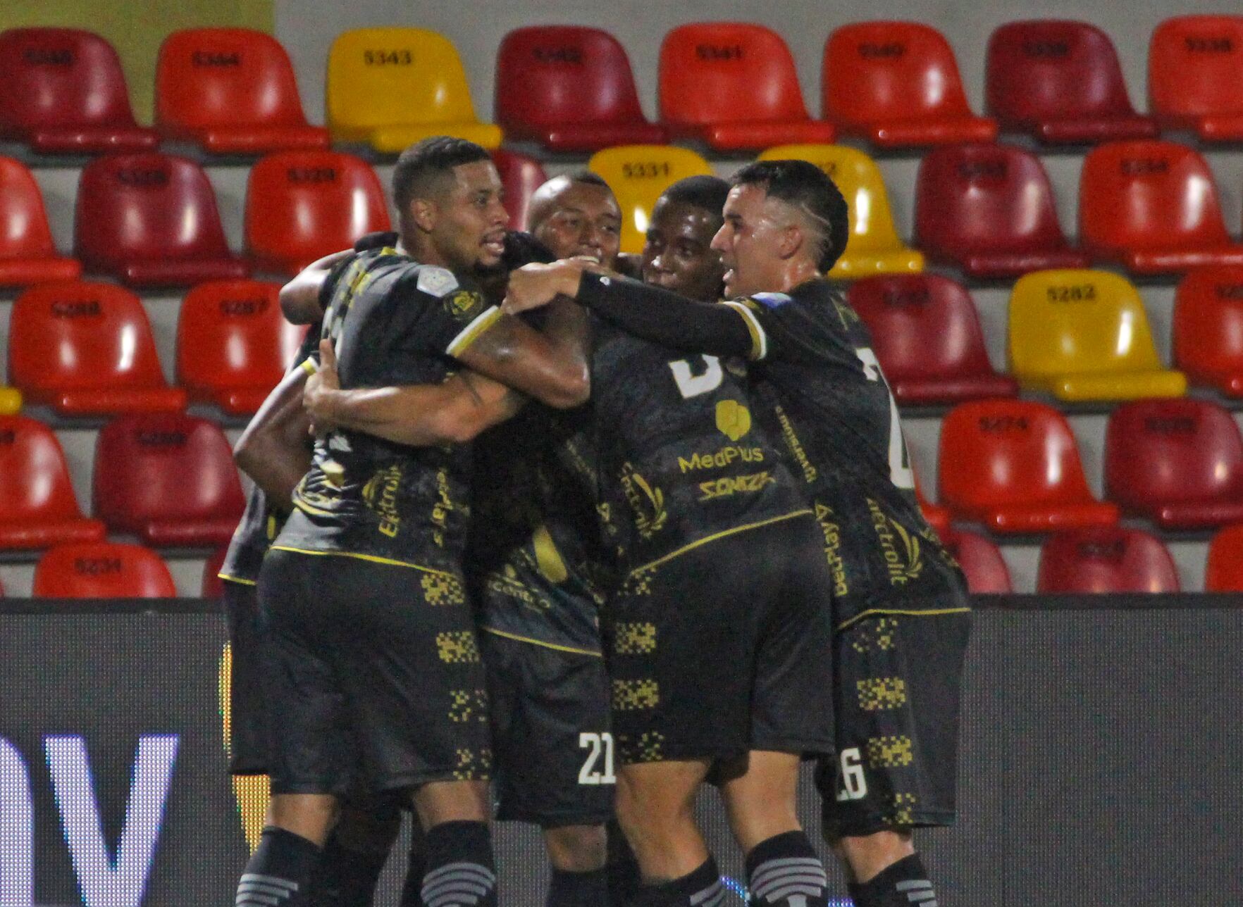 Llaneros inicia con pie derecho su camino en los cuadrangulares del Ascenso. (Oscar Bernal - Colprensa).