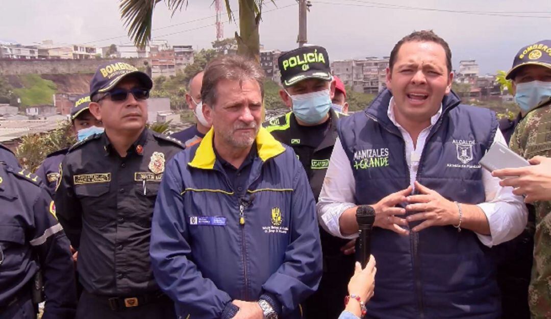 Eduardo José González Angulo, director de la UNGRD y el alcalde de Manizales, Carlos Mario Marín Correa