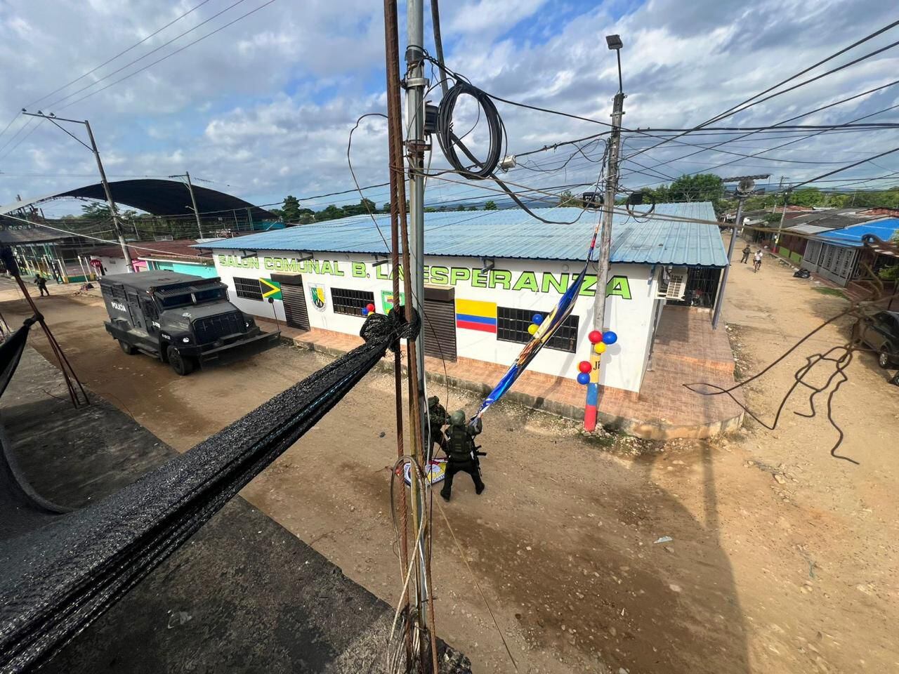 Vallas alusivas a las disidencias de las FARC fueron instaladas en vía pública. / Foto: Ejército Nacional.