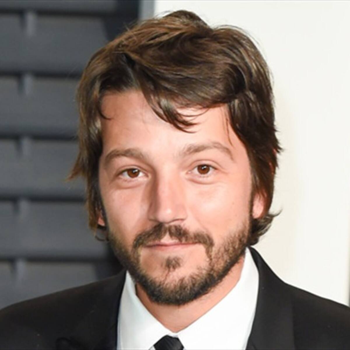 Diego Luna presenta Ceniza en la boca en Cannes: retrato íntimo sobre la ausencia y drama migratorio