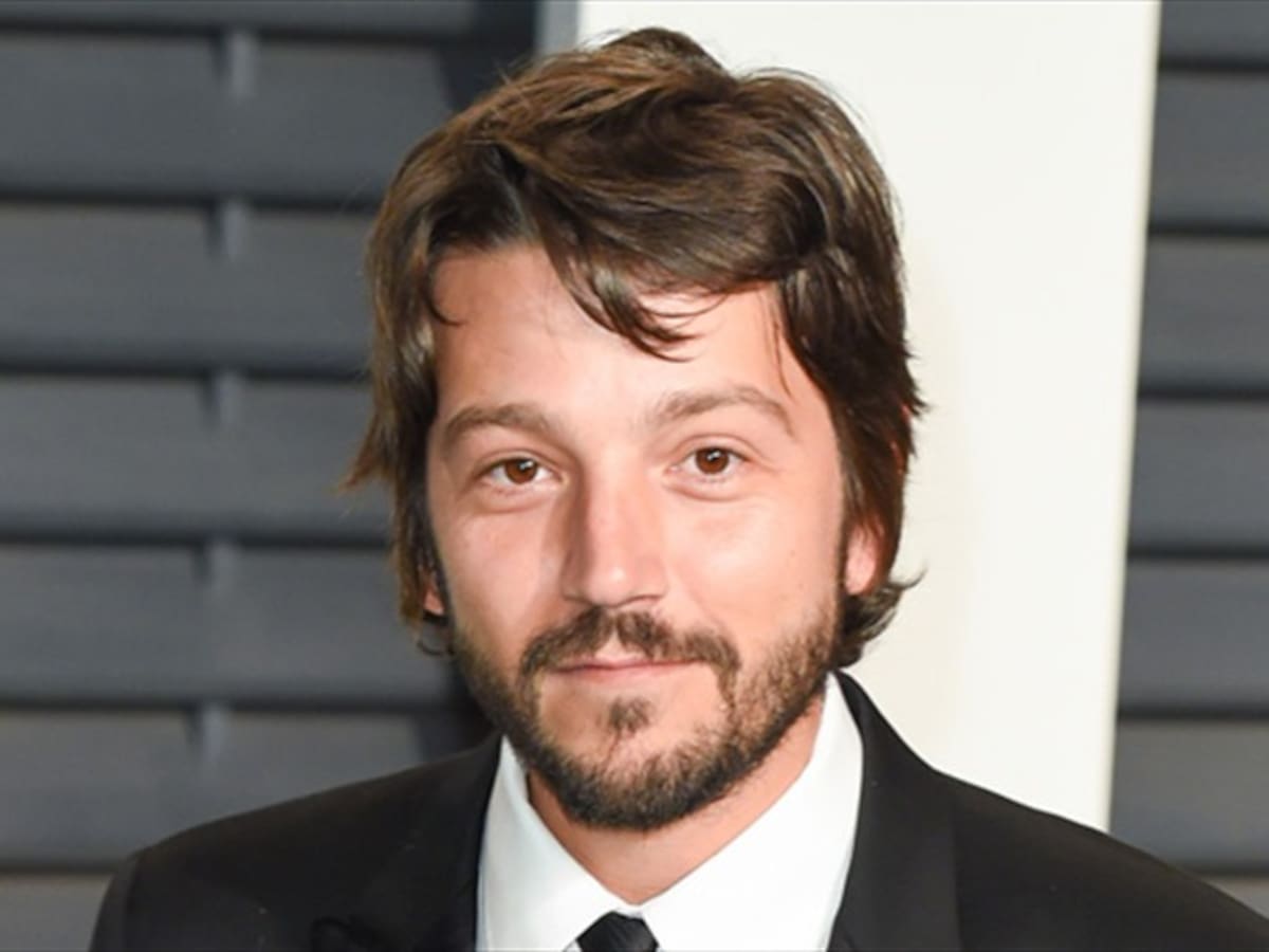 Diego Luna presenta Ceniza en la boca en Cannes: retrato íntimo sobre la ausencia y drama migratorio
