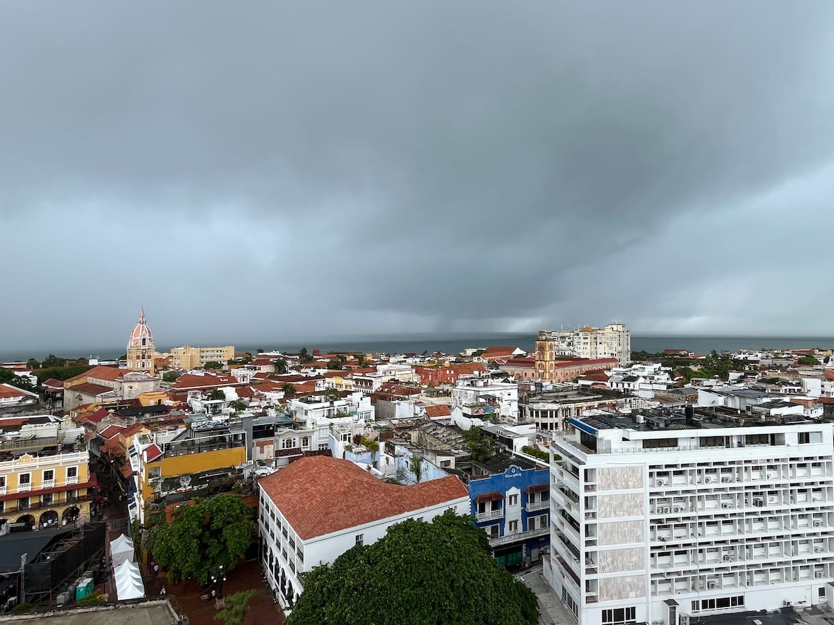 Crisis en estrecho de Ormuz recompone hoja de ruta para empresas colombianas