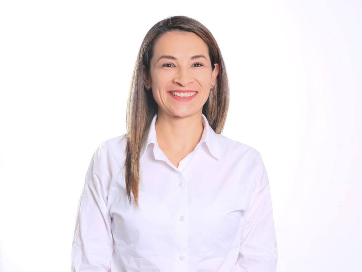 Carlos Amaya designó a la secretaria de Hacienda como gobernadora encargada de Boyacá