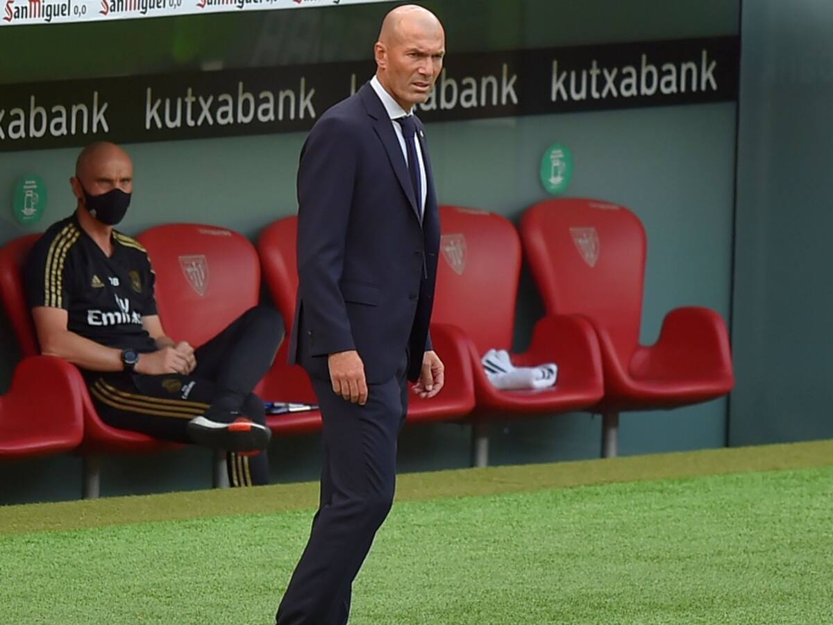 "James se quiso quedar fuera por un tema suyo": Zidane