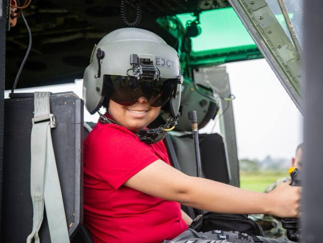 Ejército le cumplió el sueño a William Alejandro de volar en helicóptero en Popayán