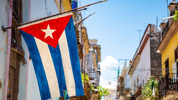 “Es la ola migratoria más grande en la historia de Cuba”: escritor Leonardo Padura