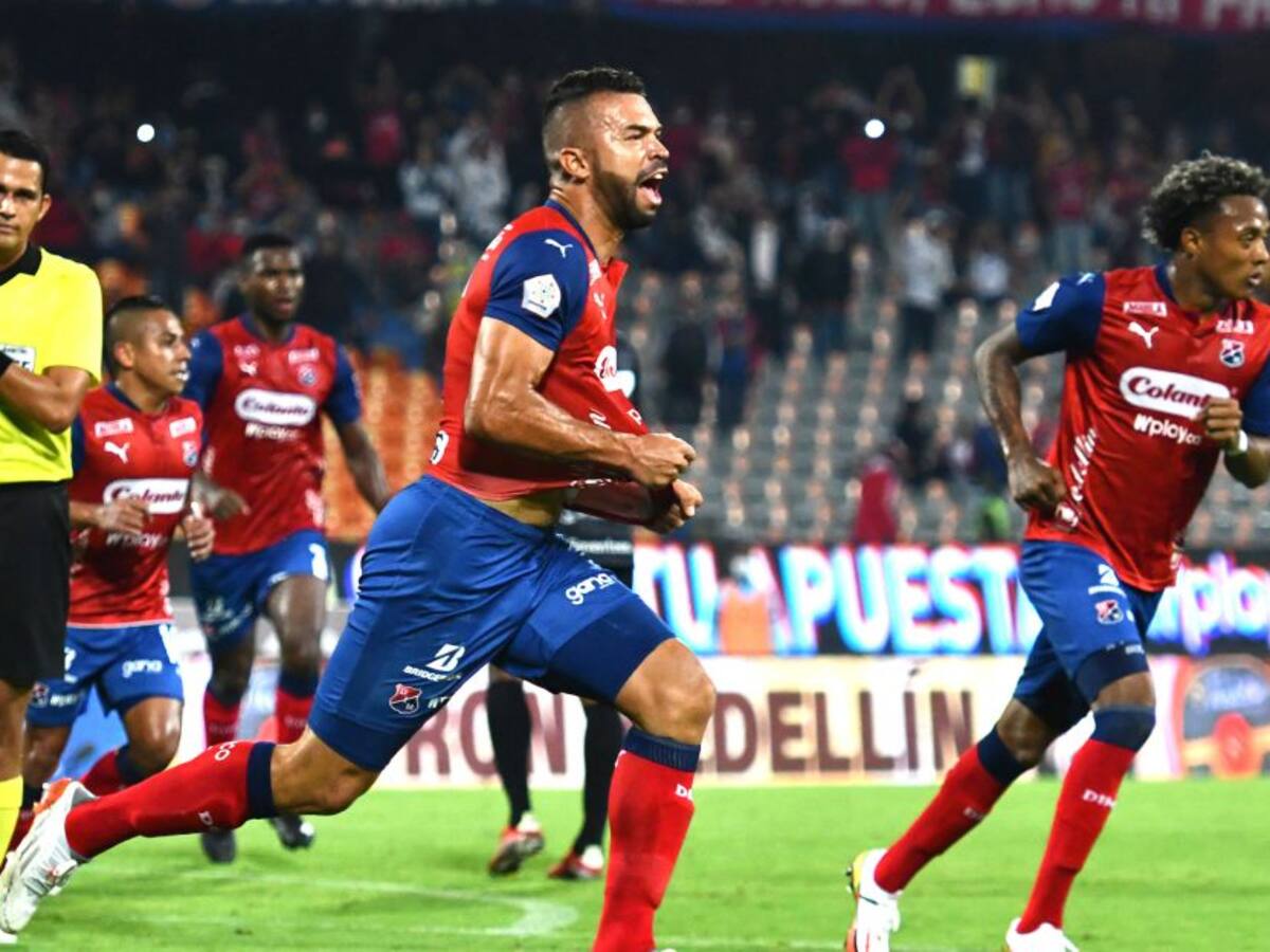 Medellín sigue su buena racha en casa y le anotó tres al Cortuluá