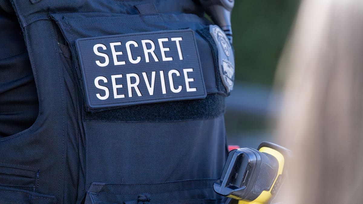 Servicio Secreto mató a un hombre que entró armado en la residencia de Trump en Florida