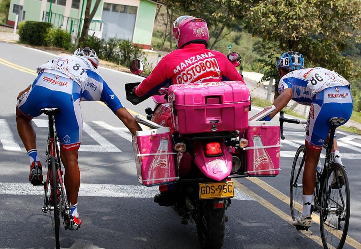 Imágenes de la etapa que llegó a Barbosa, Santander y donde Jefry Romero, del Team Colombia, fue el ganador.
