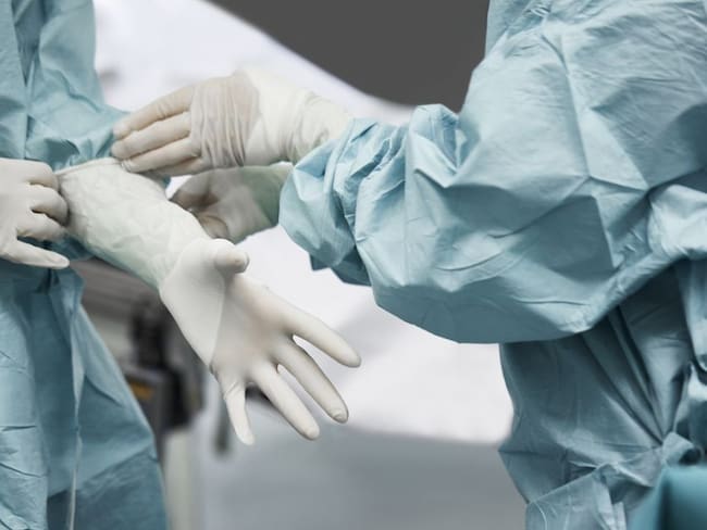 “Me despidieron por exigir elementos de protección”, médico en Neiva